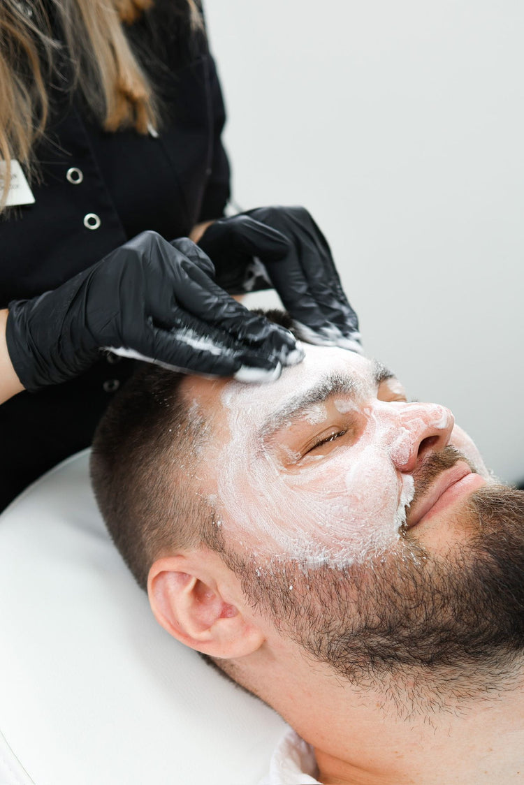 How skin consultations improve hydration and moisture balance in the skin